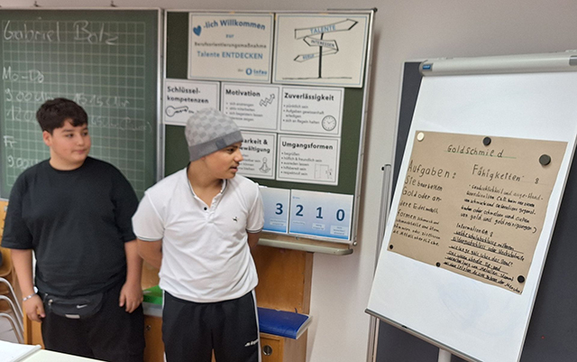 02 zwei zukünftige Goldschmiede